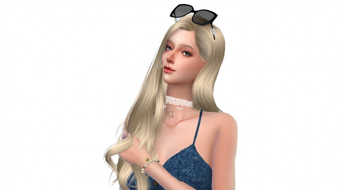 可盐可甜的小麦色肌肤小姐姐