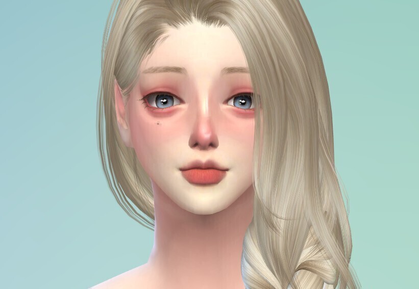 一个金发的妹子