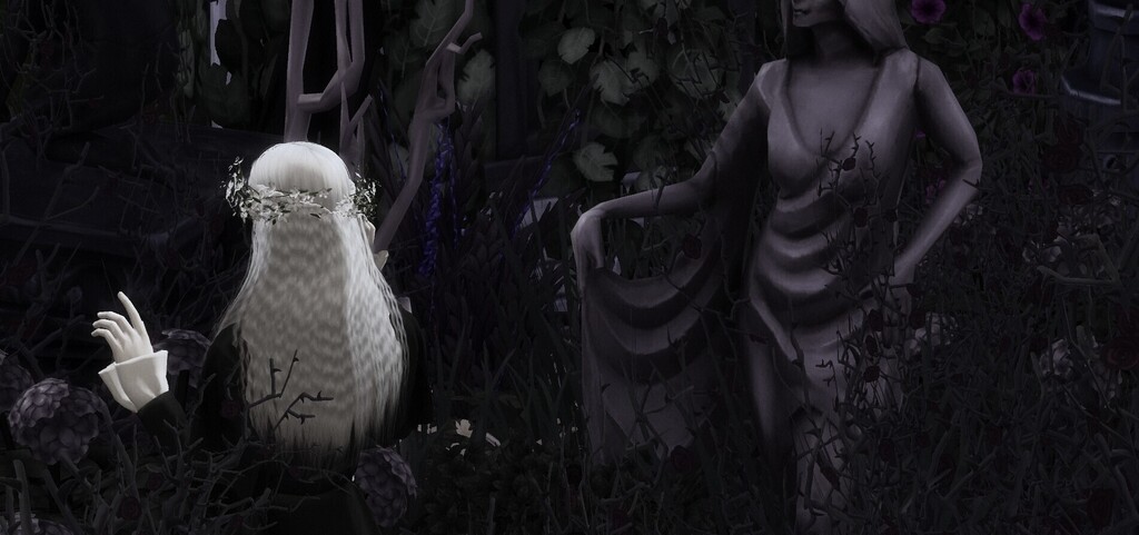 克莉丝汀 - “她只是在凋零”