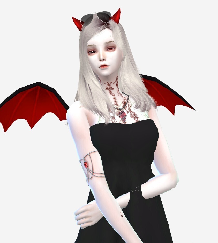 不怎么像的双胞胎小姐姐