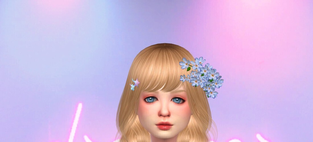 一个萝莉萌妹子——伊米妮